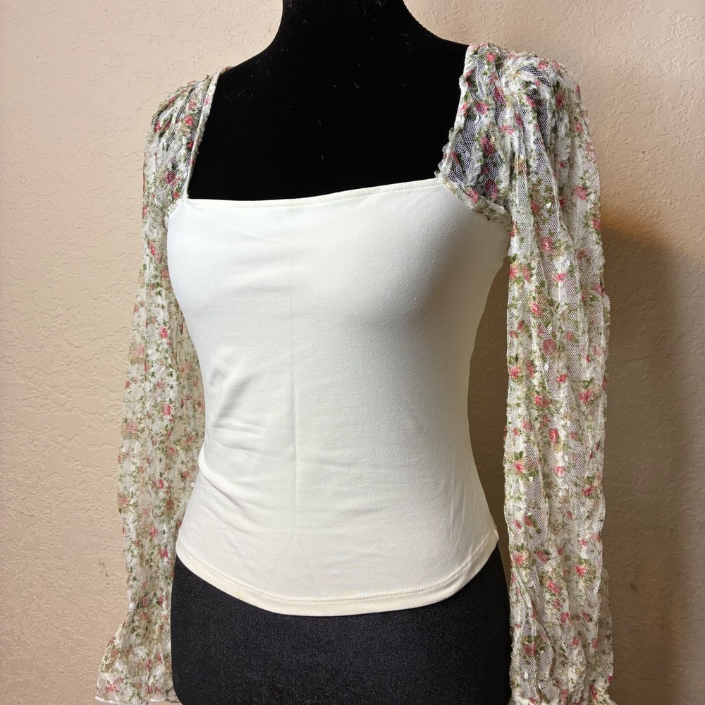 Intimately Free People Boutique Cream Floral Lace Sleeve Top US Small Coquette